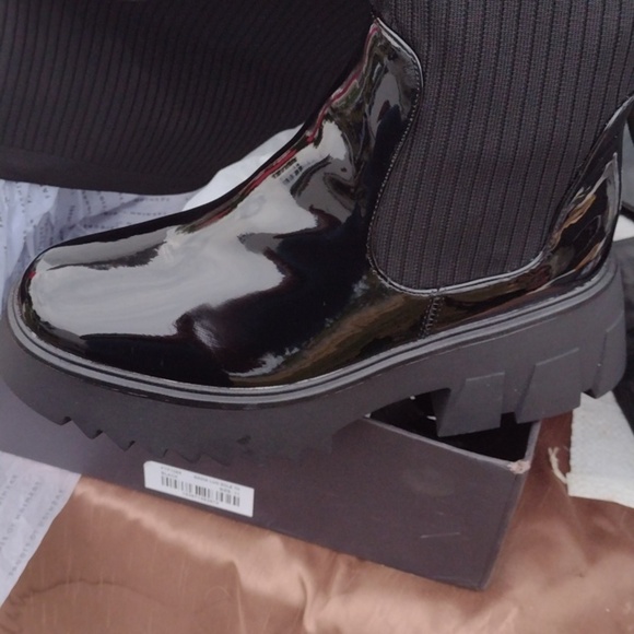 Paul Green Nadia Lug Sole Platform Black Boots Size 11 NWT main image 4